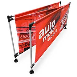 Triangellösningen fälls ihop till ett platt paket.